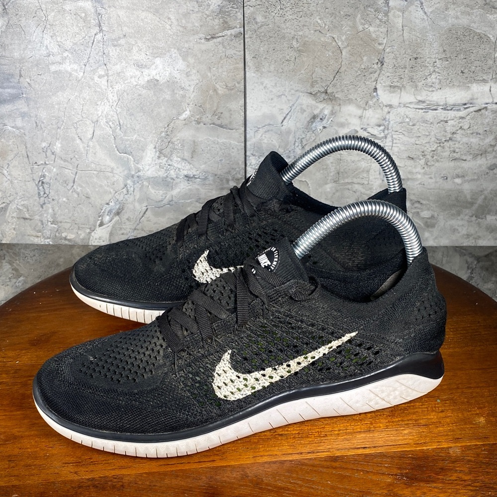 Nike Free Run Flyknit Women’s Size 8 Black Athletic Shoes